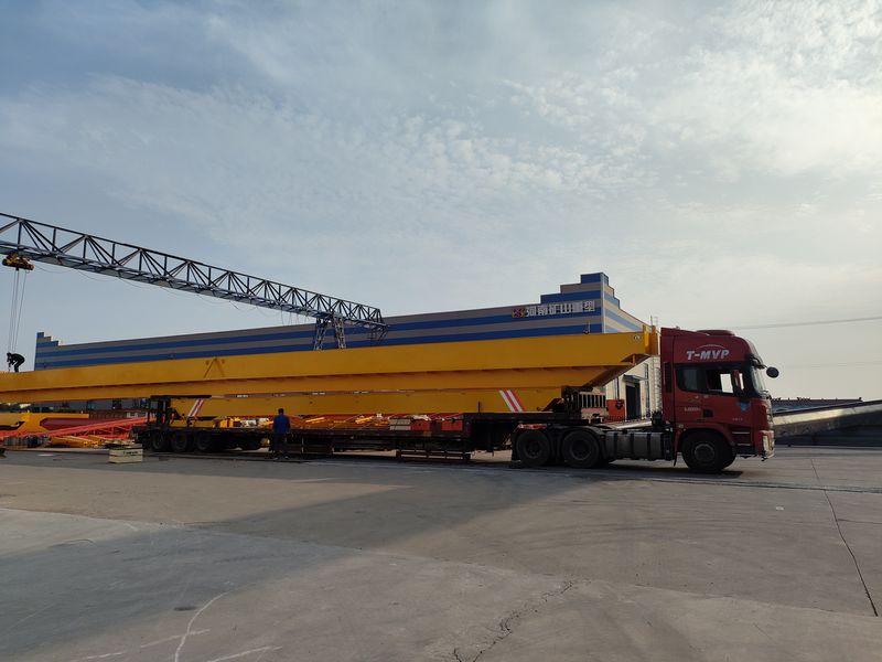 一批歐式單梁、歐式葫蘆雙發(fā)往山東威海