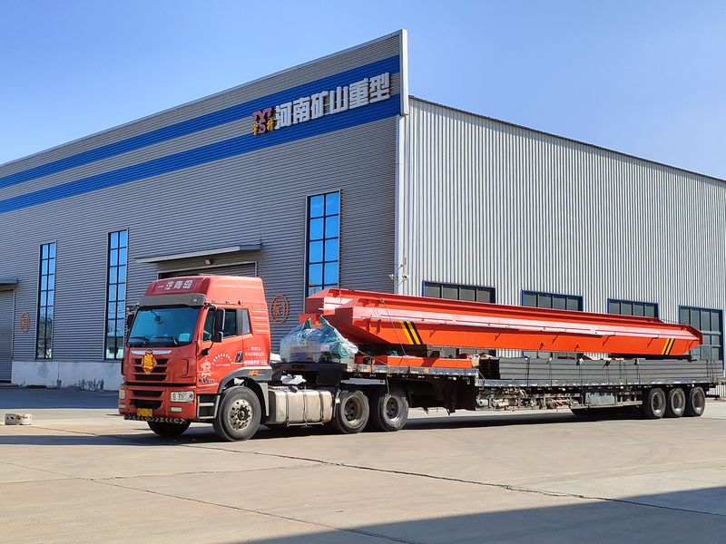 電動單梁起重機，LD20t-26.8m，4臺，發(fā)往石家莊交付客戶使用。