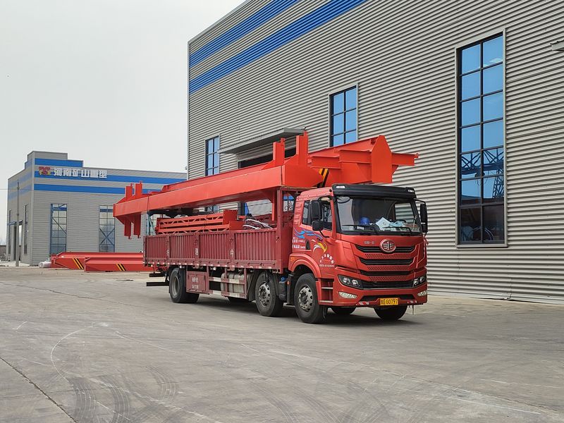 2臺電動葫蘆門式起重機 MHxh10t—13m 發(fā)往河南焦作交付客戶使用。