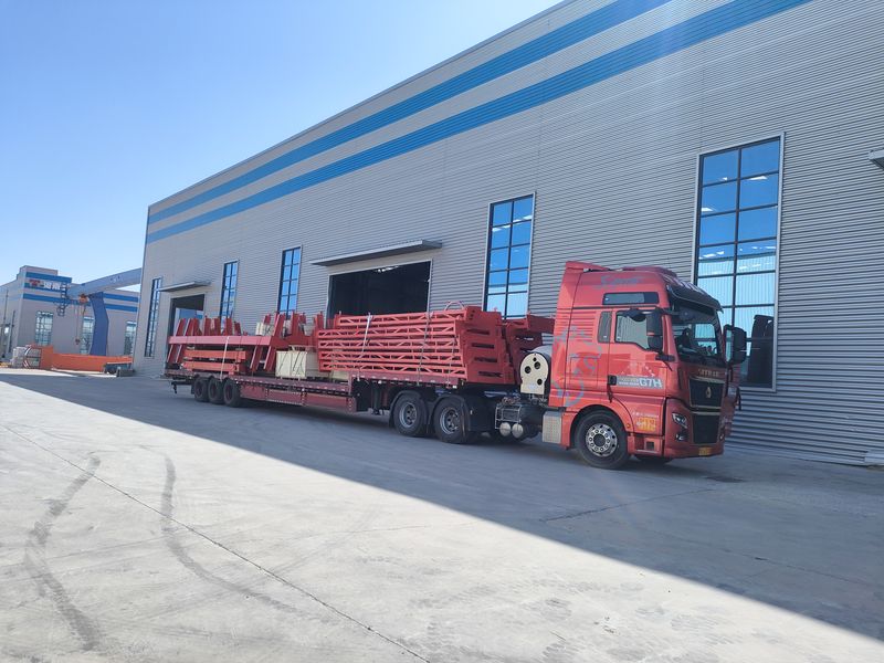 電動葫蘆門式起重機(jī) 4臺 MHxh10t—8m    2臺 MHxh5t—8m      2臺 制作完成，出口哈薩克斯坦交付客戶使用