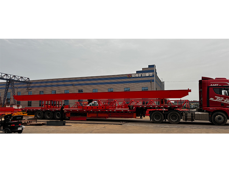 葫蘆雙梁起重機(jī) LH5t-20.6m 制作完成 裝車發(fā)出